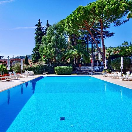 Free Parking-Sea View, With Pool & Garden Daire Sanremo Dış mekan fotoğraf