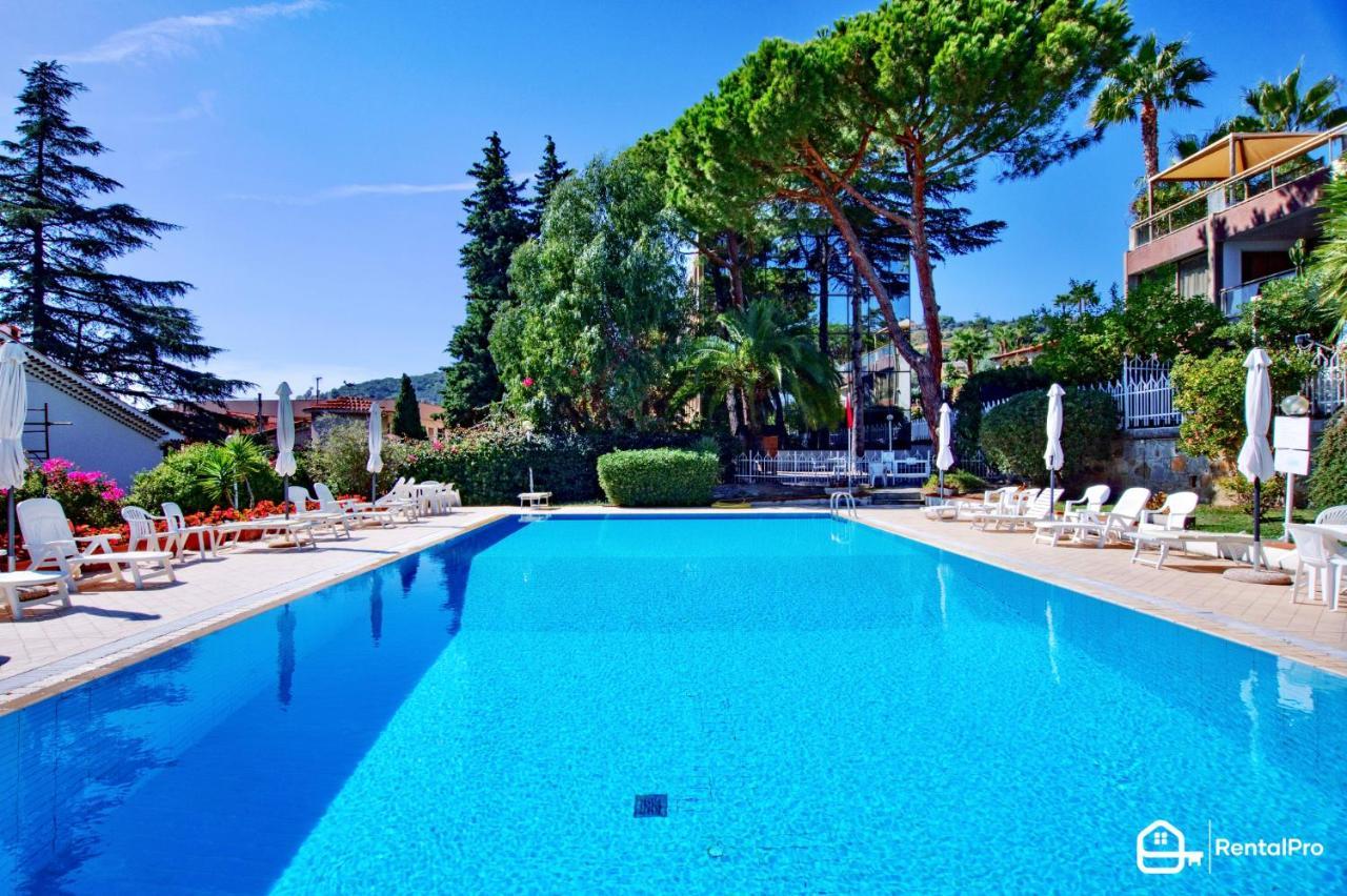 Free Parking-Sea View, With Pool & Garden Daire Sanremo Dış mekan fotoğraf