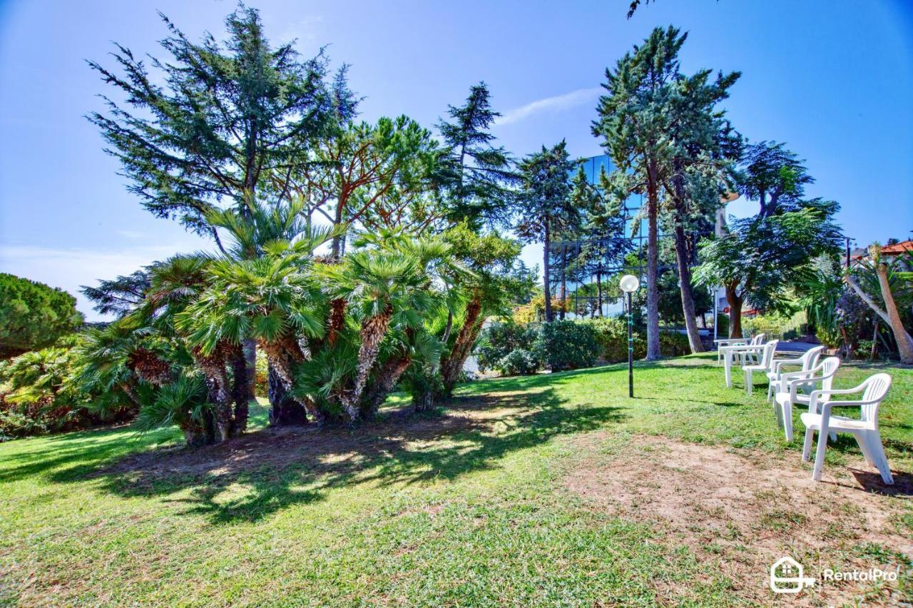 Free Parking-Sea View, With Pool & Garden Daire Sanremo Dış mekan fotoğraf